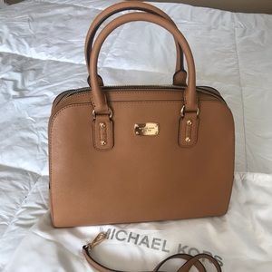 Michael Kors - 💯 authentic